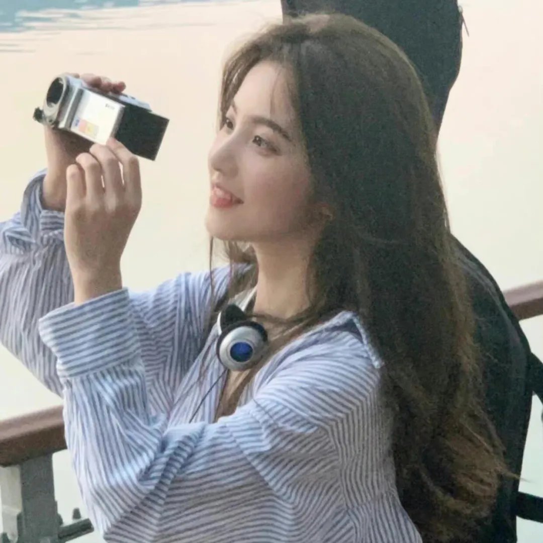 不十分好莱坞